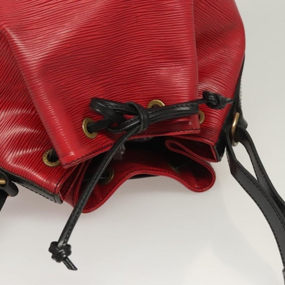 Authentic LOUIS VUITTON Epi Petit Noe Shoulder Bag Red M44107 LV - Picture 13 of 16